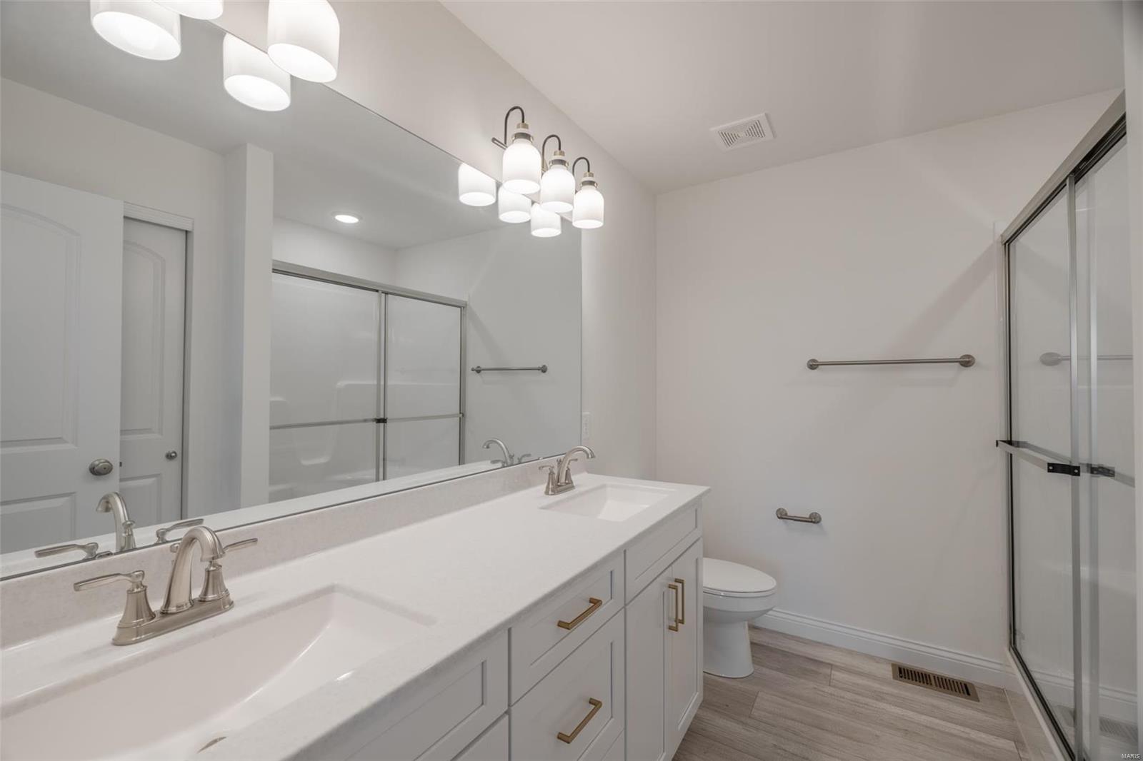 AUBURN MEADOWS - Residential