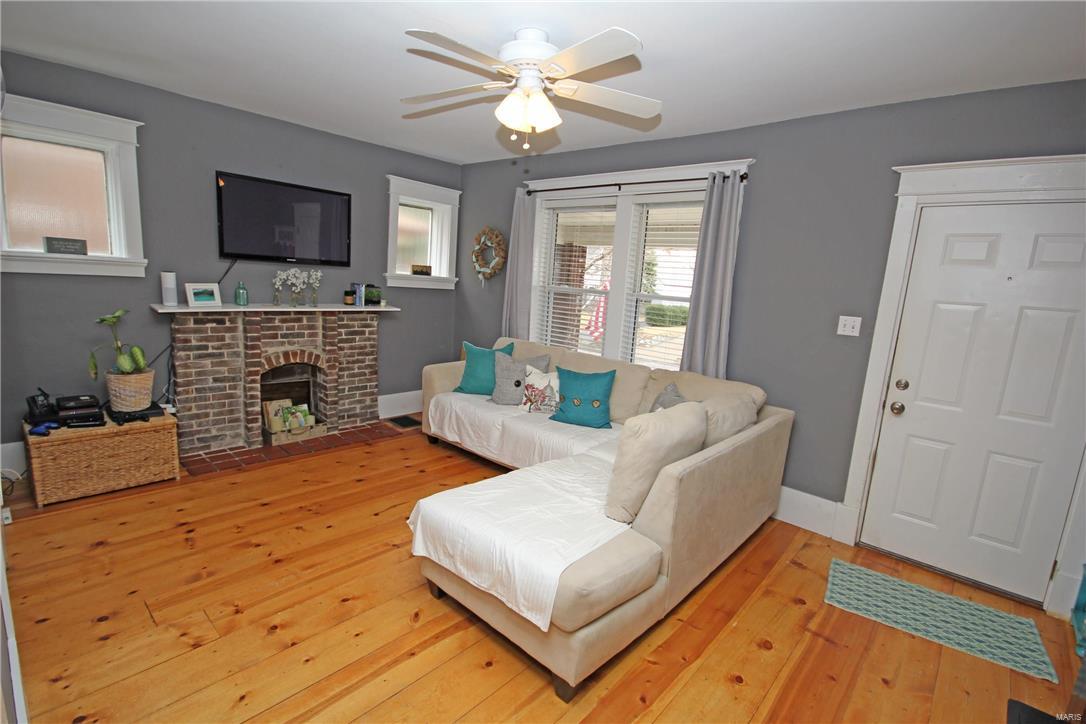 Foys Ivanhoe Add - Residential