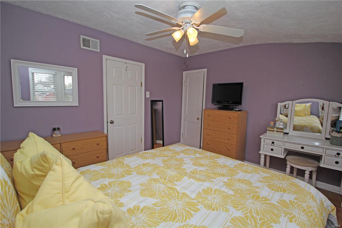 Foys Ivanhoe Add - Residential