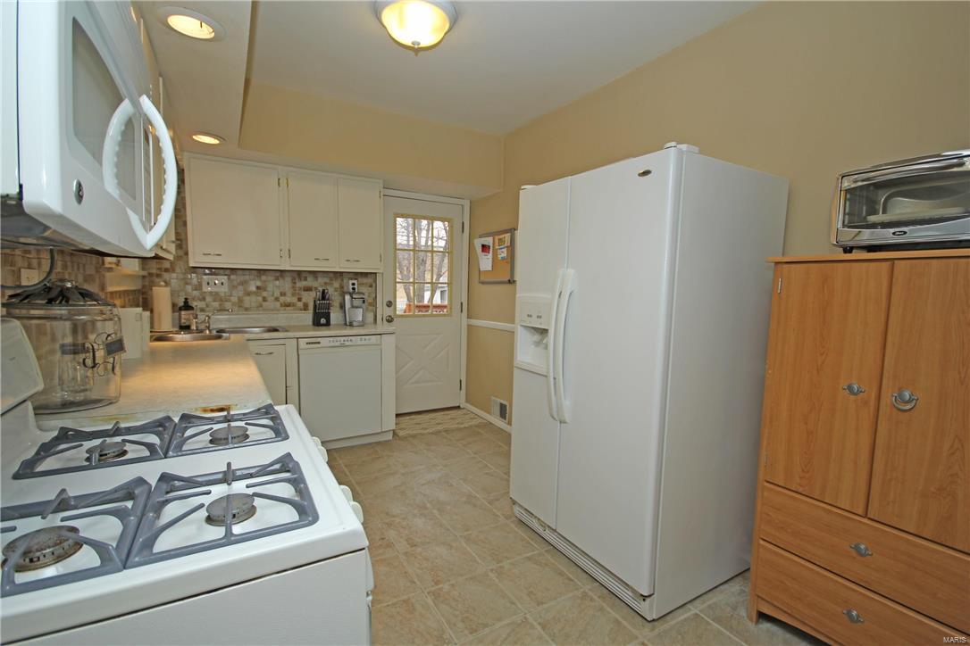 Foys Ivanhoe Add - Residential