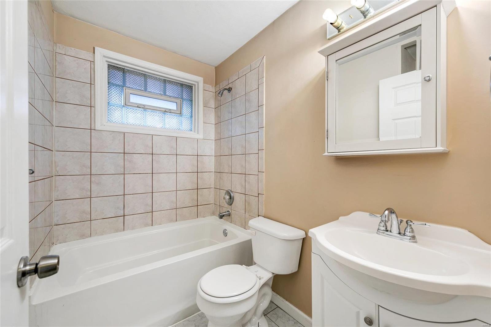 Oakbrook Forest Condo - Residential