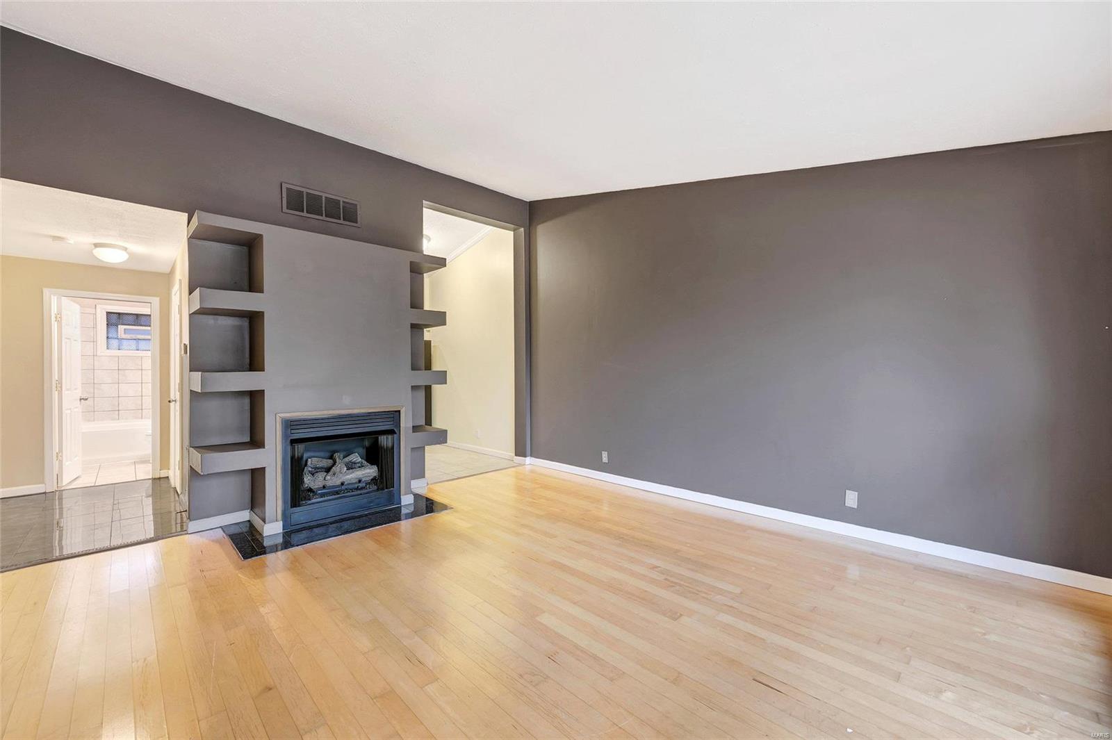 Oakbrook Forest Condo - Residential