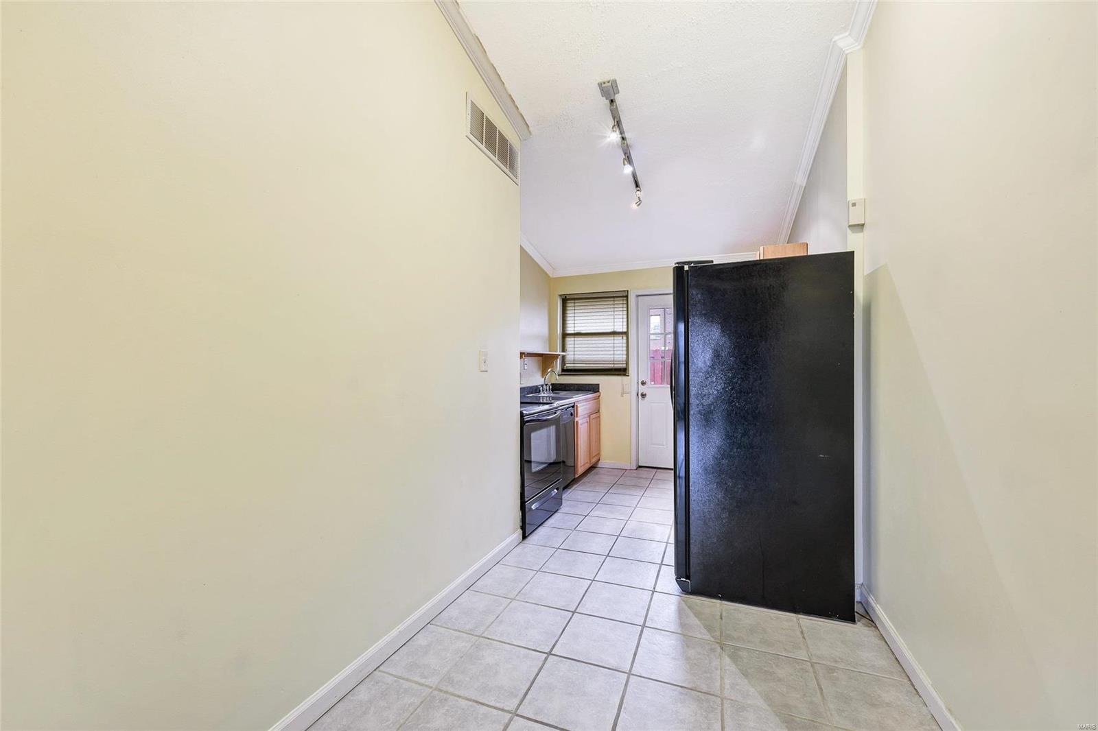 Oakbrook Forest Condo - Residential