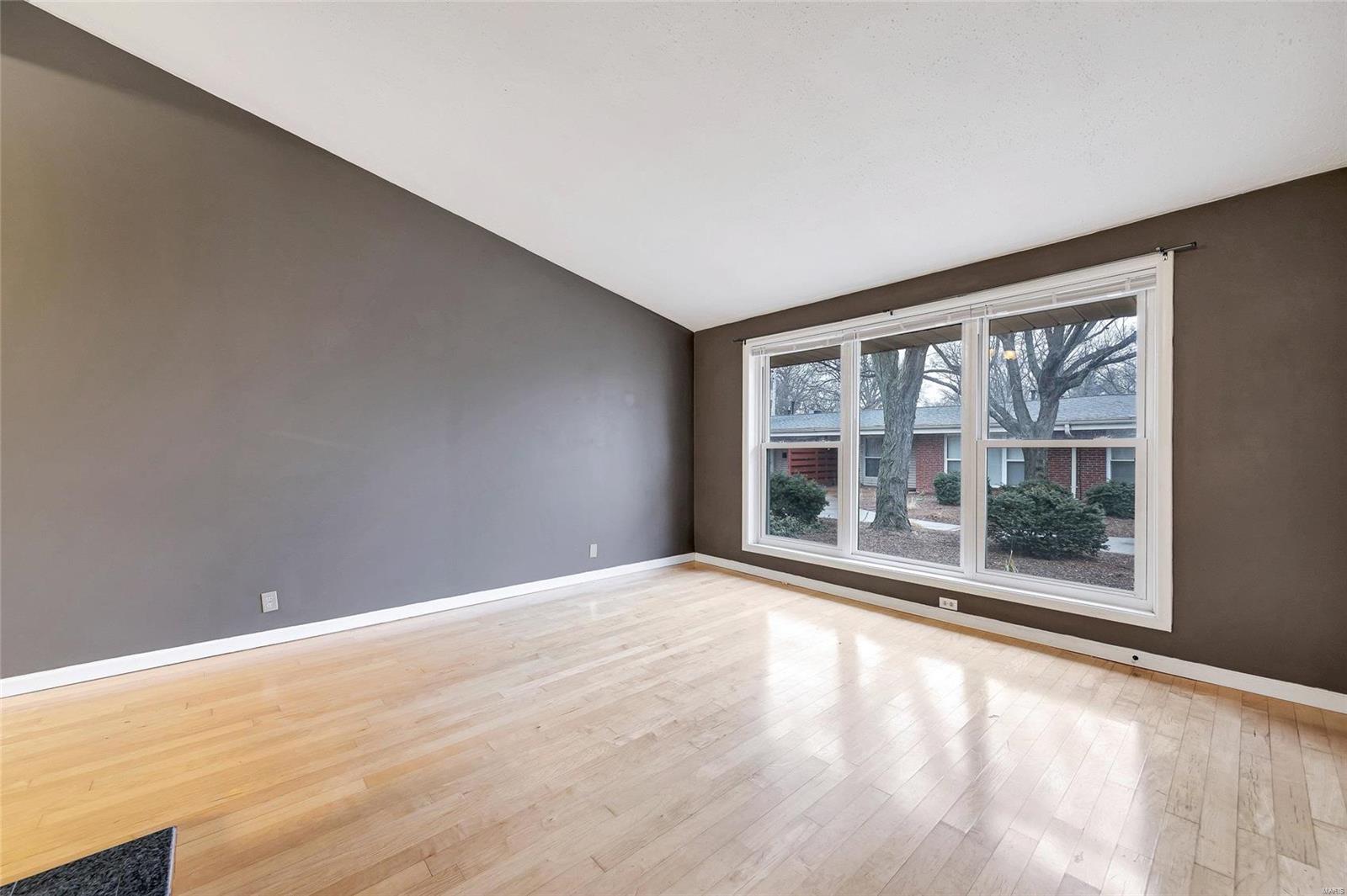 Oakbrook Forest Condo - Residential