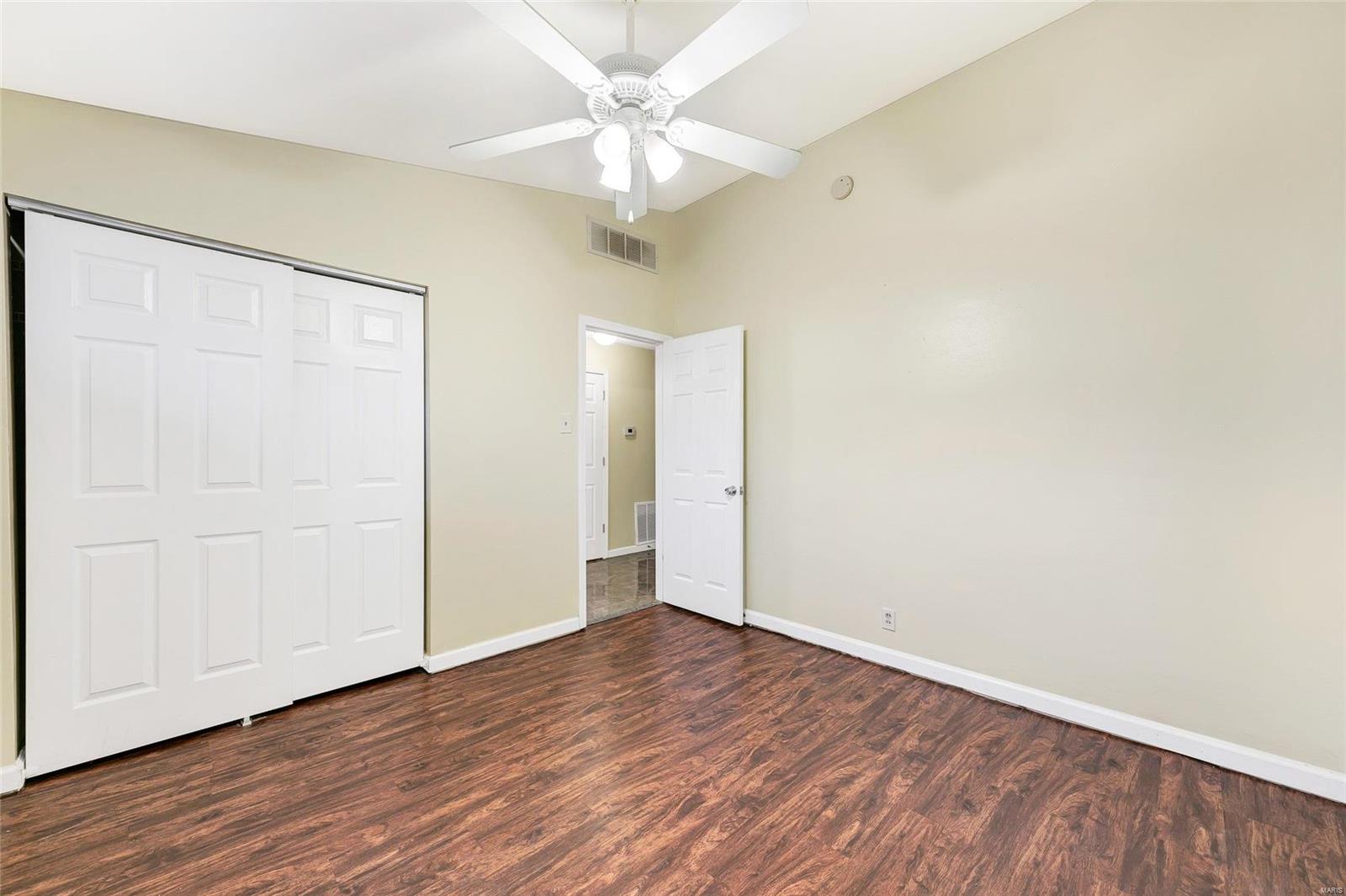 Oakbrook Forest Condo - Residential