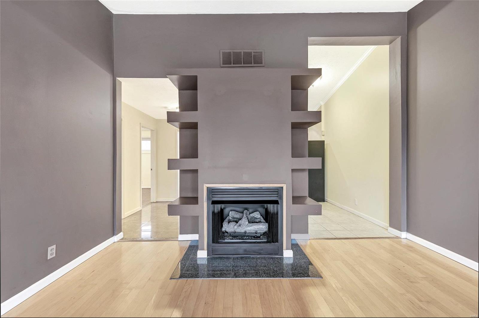 Oakbrook Forest Condo - Residential