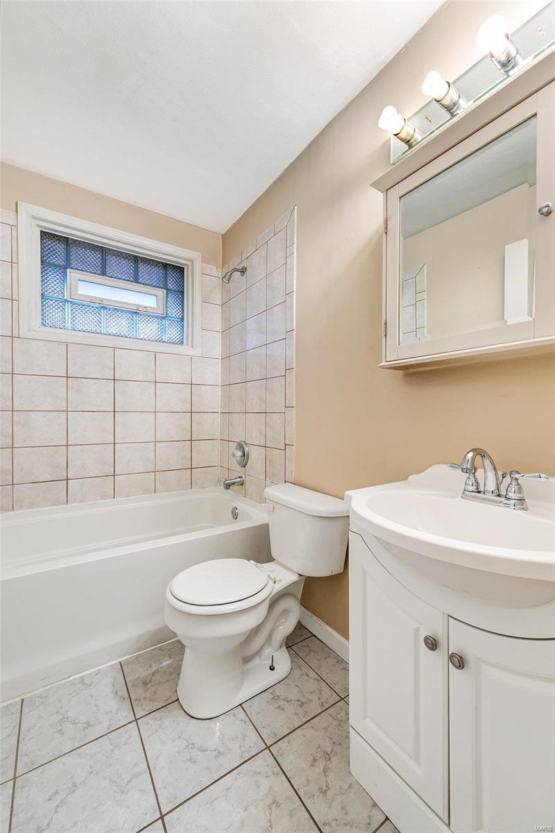 Oakbrook Forest Condo - Residential
