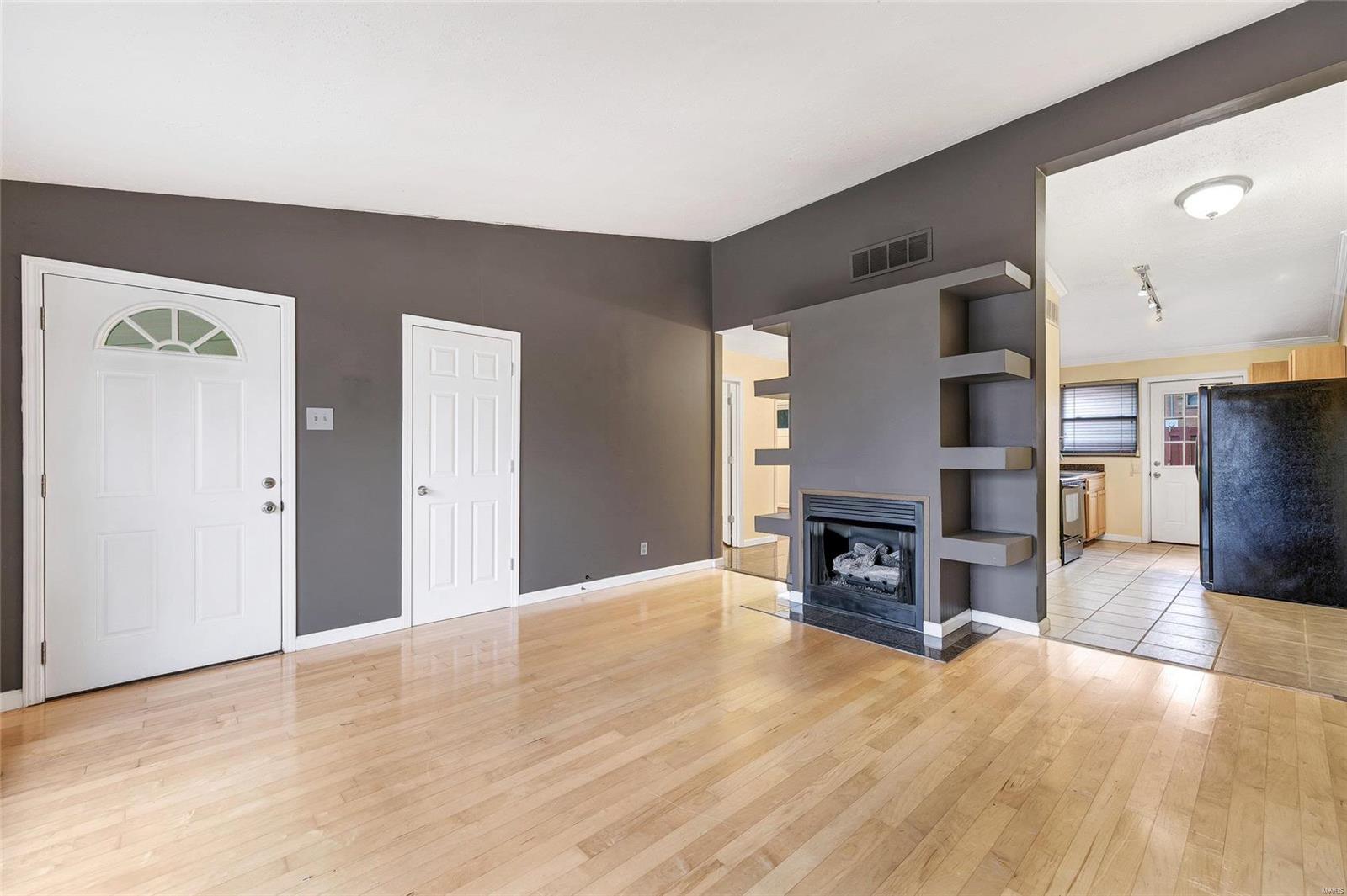 Oakbrook Forest Condo - Residential