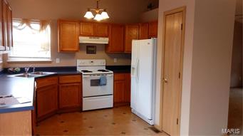 Country Club Manor - Residential