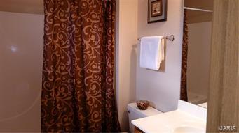 Country Club Manor - Residential