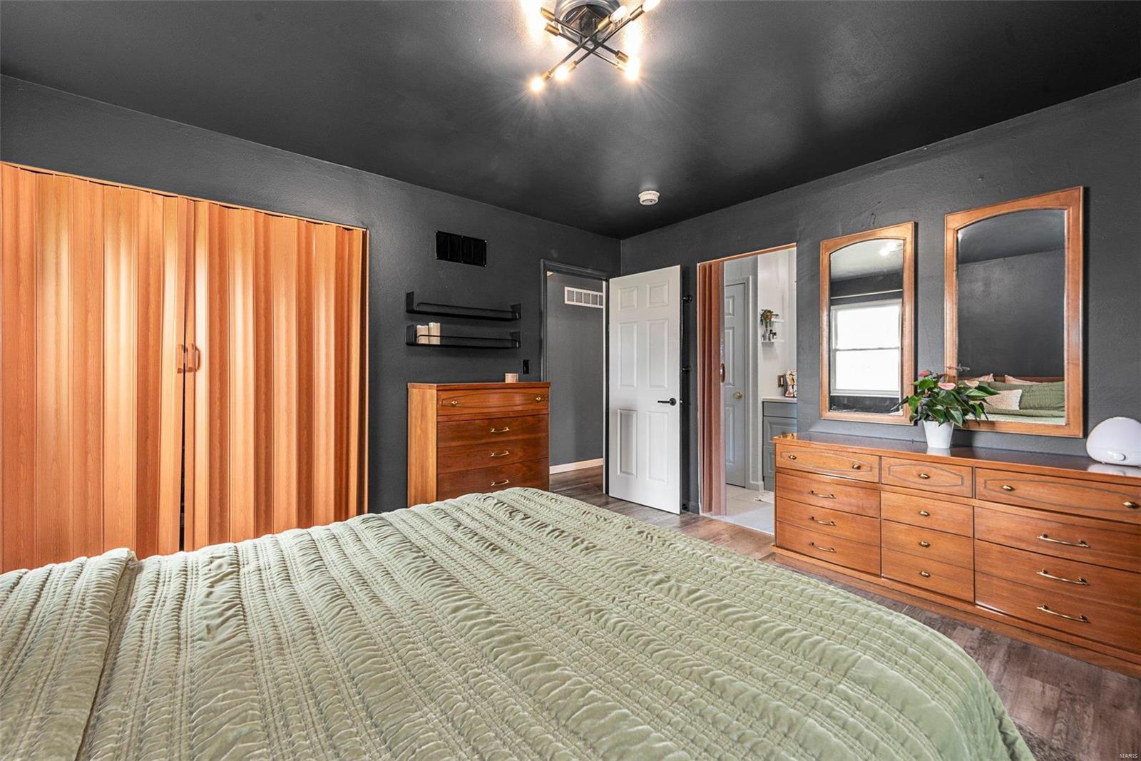 Longs - Residential