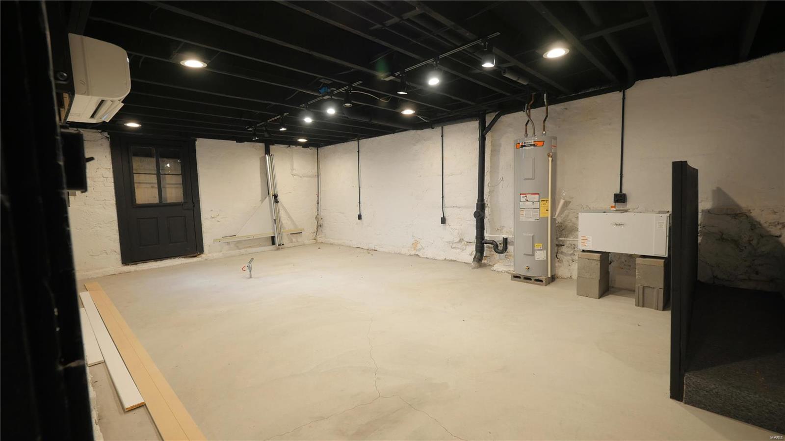 O T of Washington - Commercial Sale