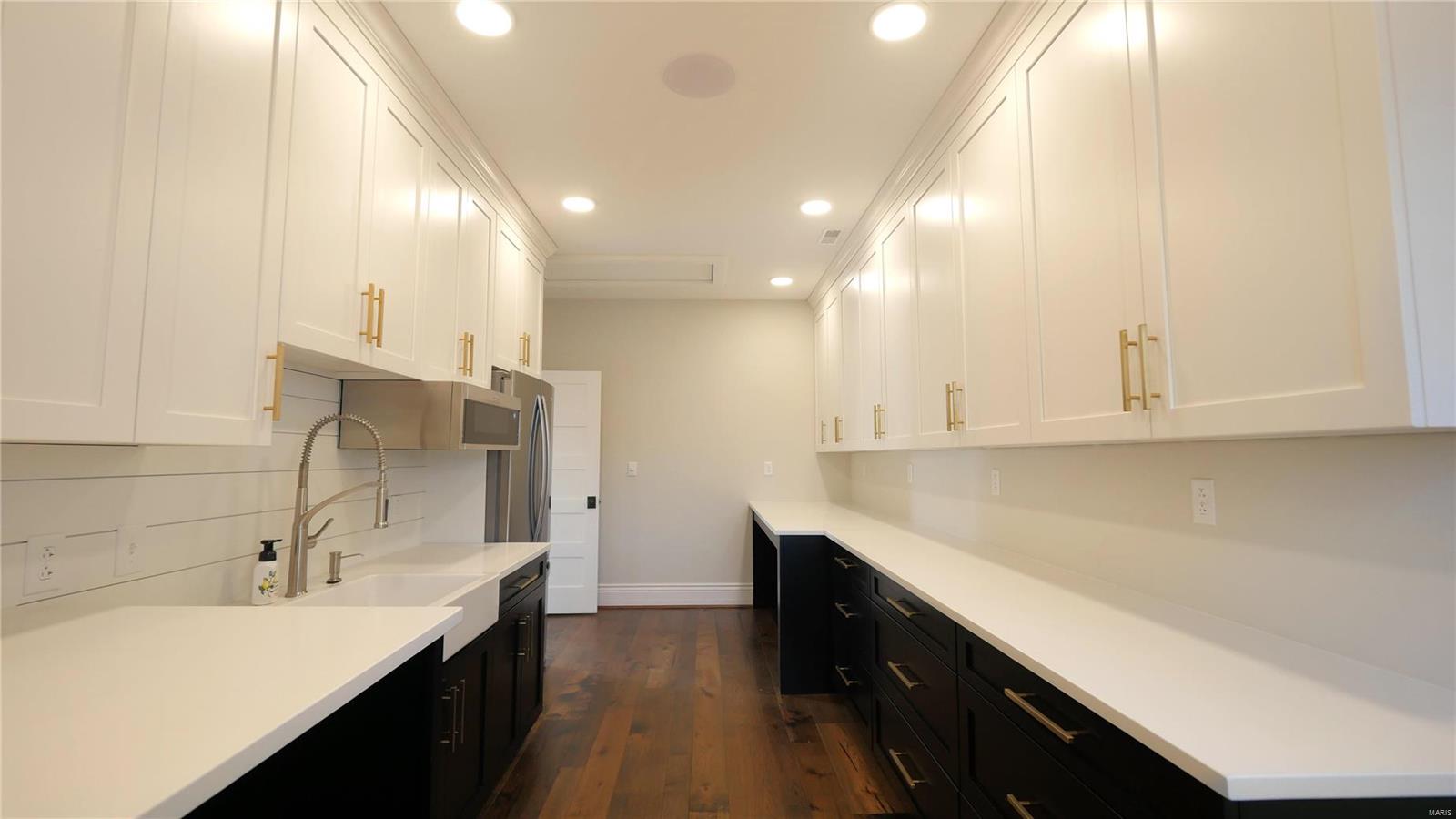 O T of Washington - Commercial Sale