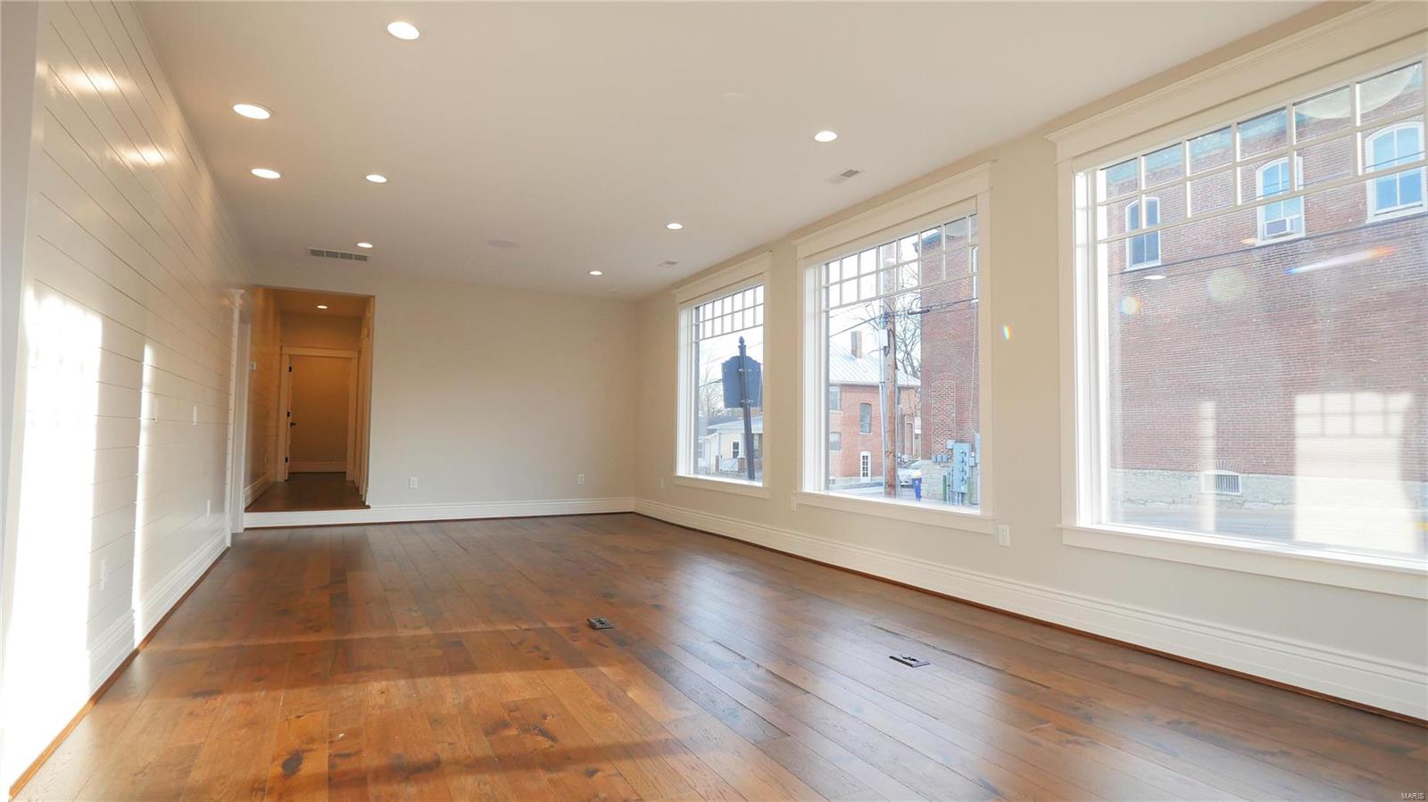 O T of Washington - Commercial Sale