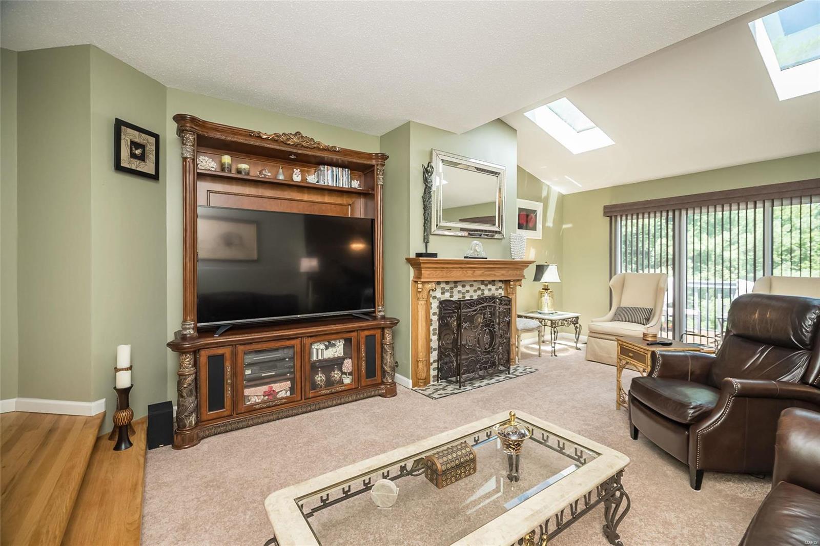 Royal Pines Condo Seventh - Residential