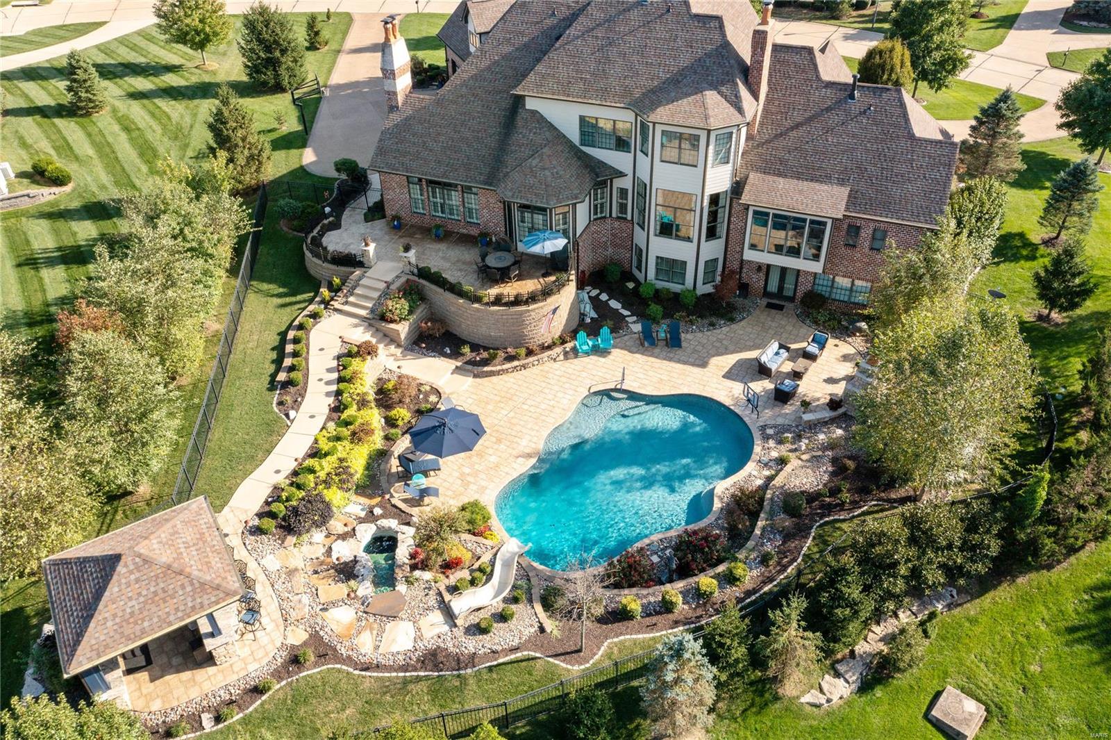 Devonworth - Residential