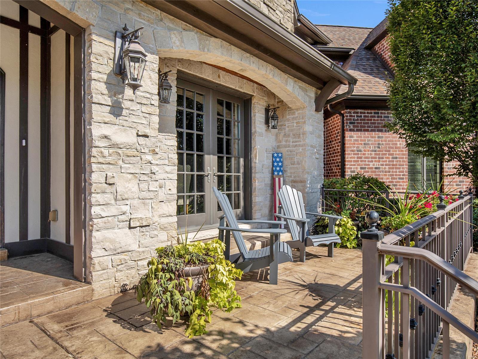 Devonworth - Residential