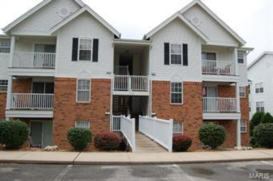 Move-in ready! Don't miss this top floor unit with large vaulted great room with gas corner fireplace, sunny bay window, light & bright. Neutral kitchen with ceramic tile flooring, newer refrigerator, dishwasher & microwave. Ceiling fans in great room and both bedrooms. 2nd bedroom converted to sitting room/office off kitchen (owner will have wall put back in if buyer prefers.) 2nd bath has Whirlpool tub. Washer/dryer in unit. 1 assigned covered carport. Large secured storage room outside front door. Lovely community inground pool, walking path, gazebo and pond/lake. Don't miss this fabulous unit. Location: End Unit