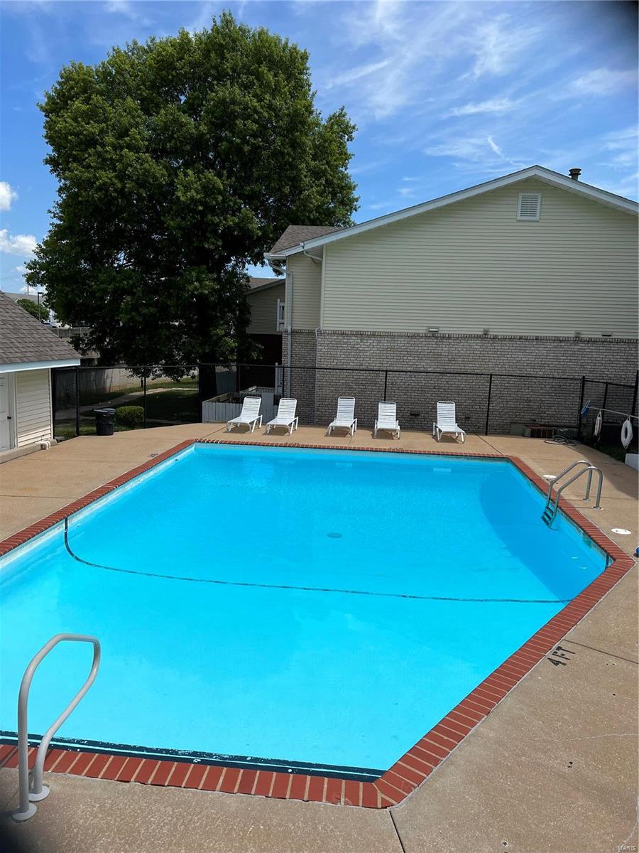 Hawks Nest - Residential