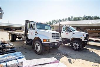 NON SUBDIVISION - Commercial Sale