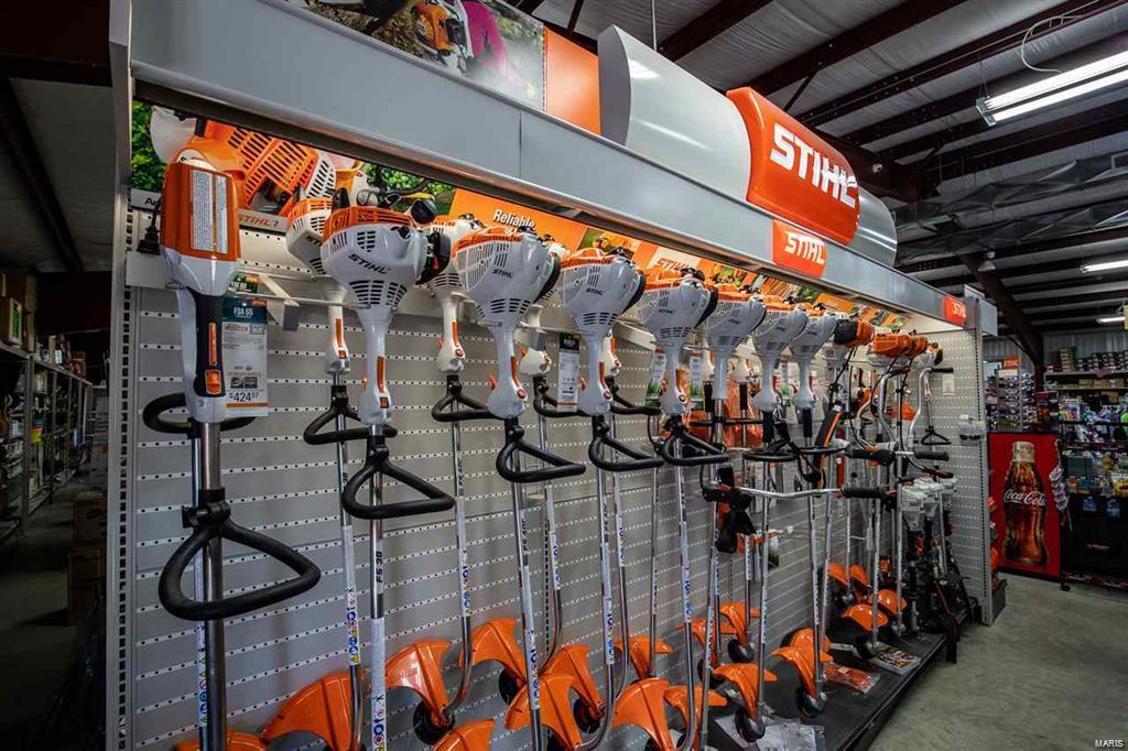 NON SUBDIVISION - Commercial Sale