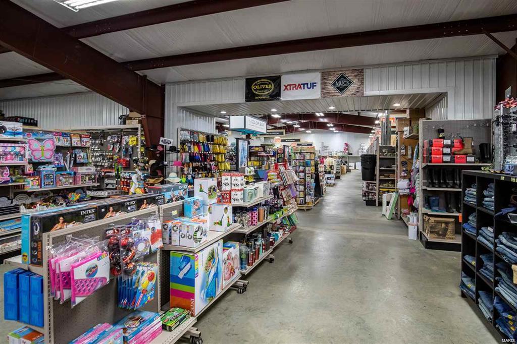 NON SUBDIVISION - Commercial Sale