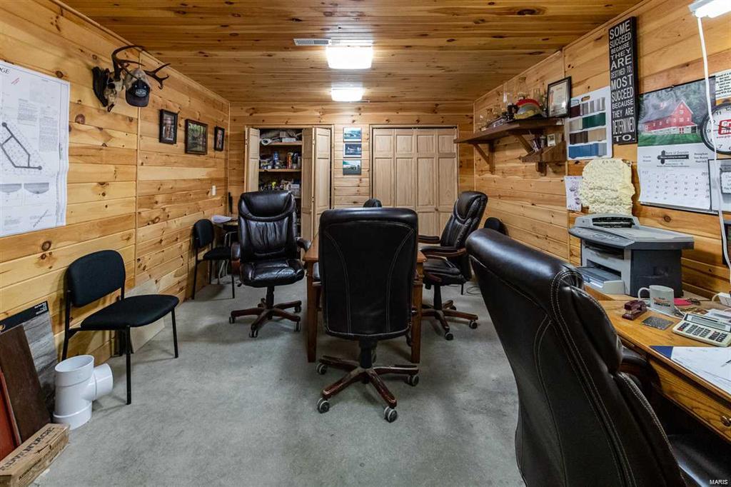 NON SUBDIVISION - Commercial Sale