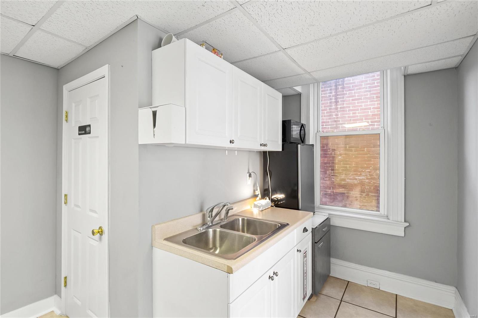 St Louis Commons Add 05 - Commercial Sale