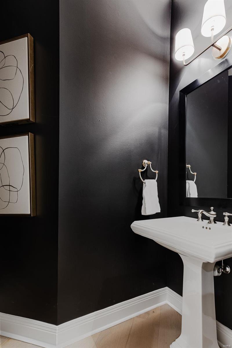 August Hill On Conway One - Residential