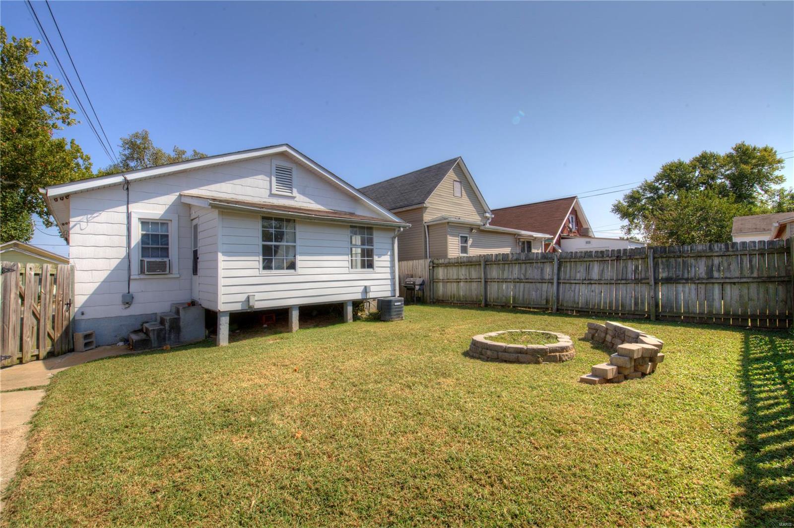 Mcdermott & Haydens Hannover Heights Ad - Residential Income