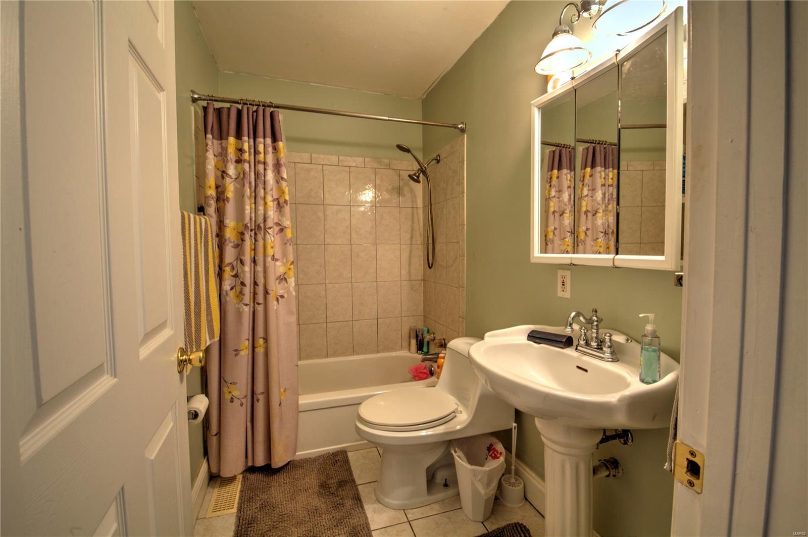 Mcdermott & Haydens Hannover Heights Ad - Residential Income