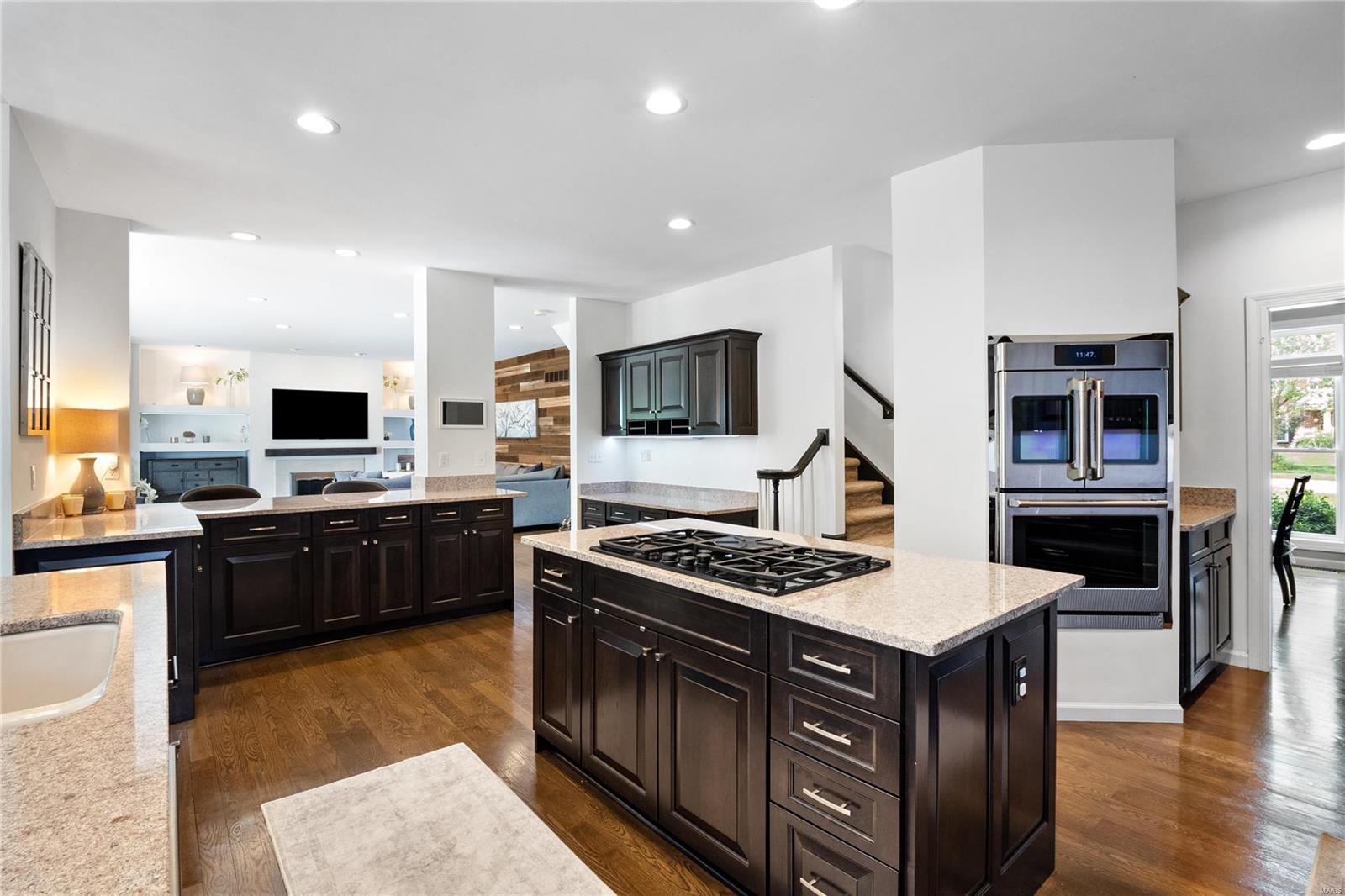 Manors Of Town & Country Bristol Manor - Residential