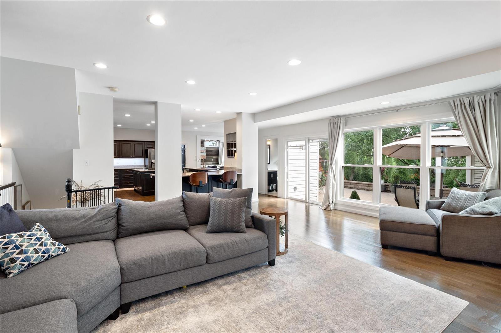 Manors Of Town & Country Bristol Manor - Residential