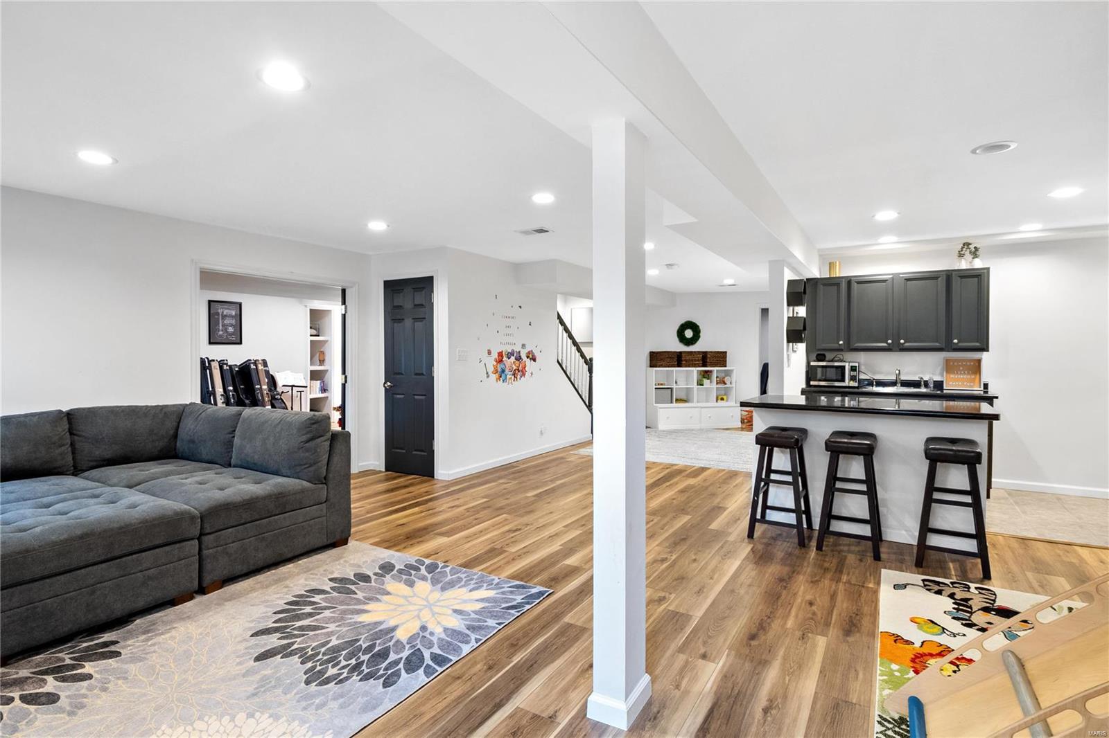 Manors Of Town & Country Bristol Manor - Residential