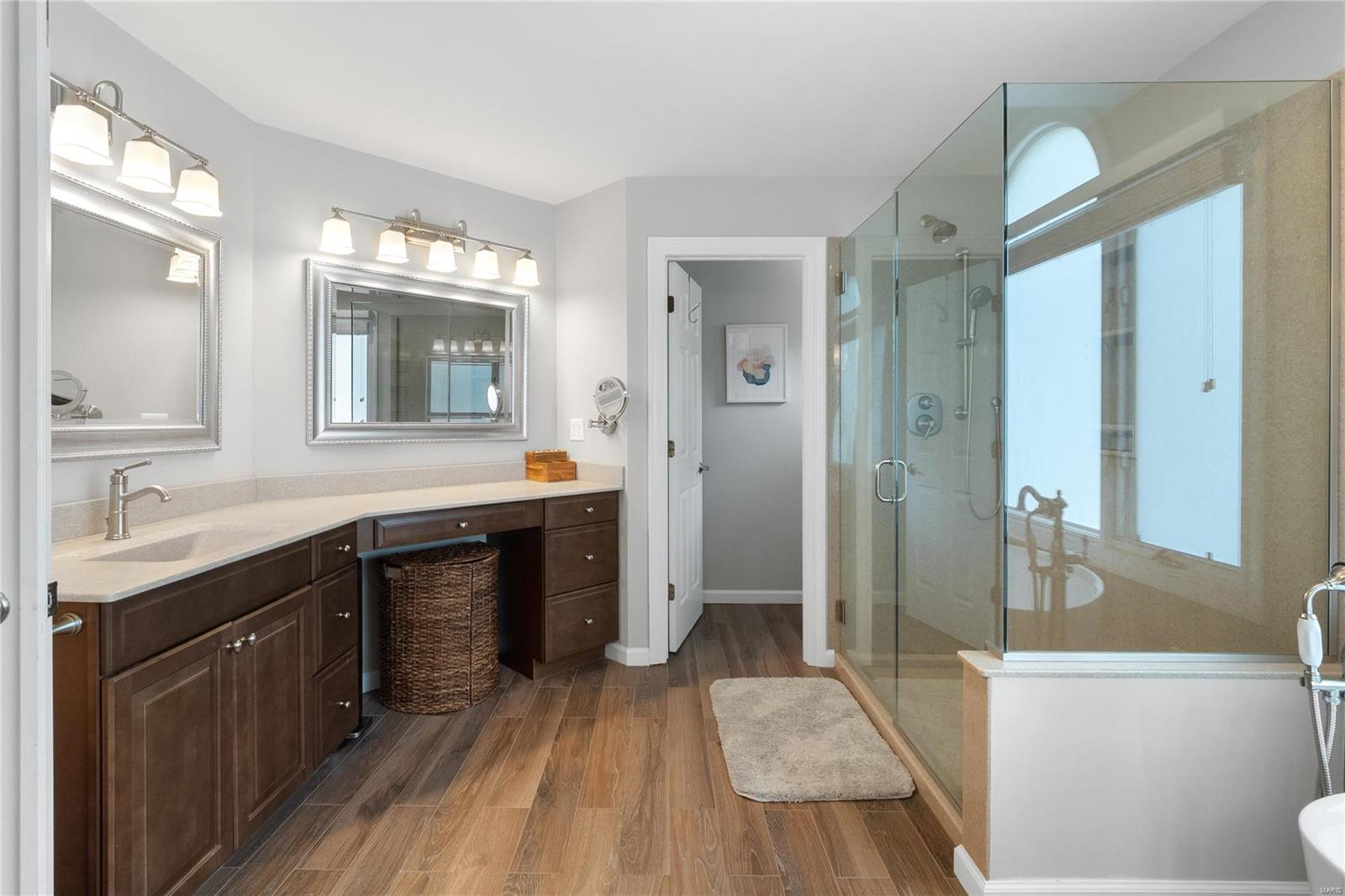 Manors Of Town & Country Bristol Manor - Residential