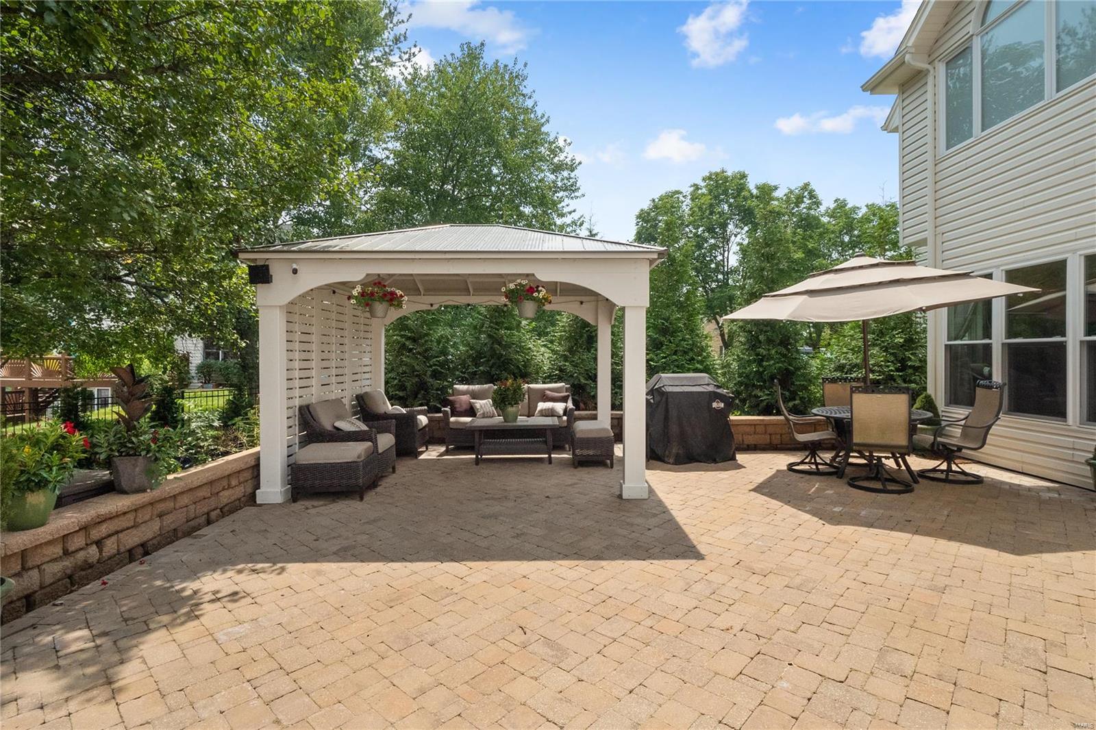 Manors Of Town & Country Bristol Manor - Residential