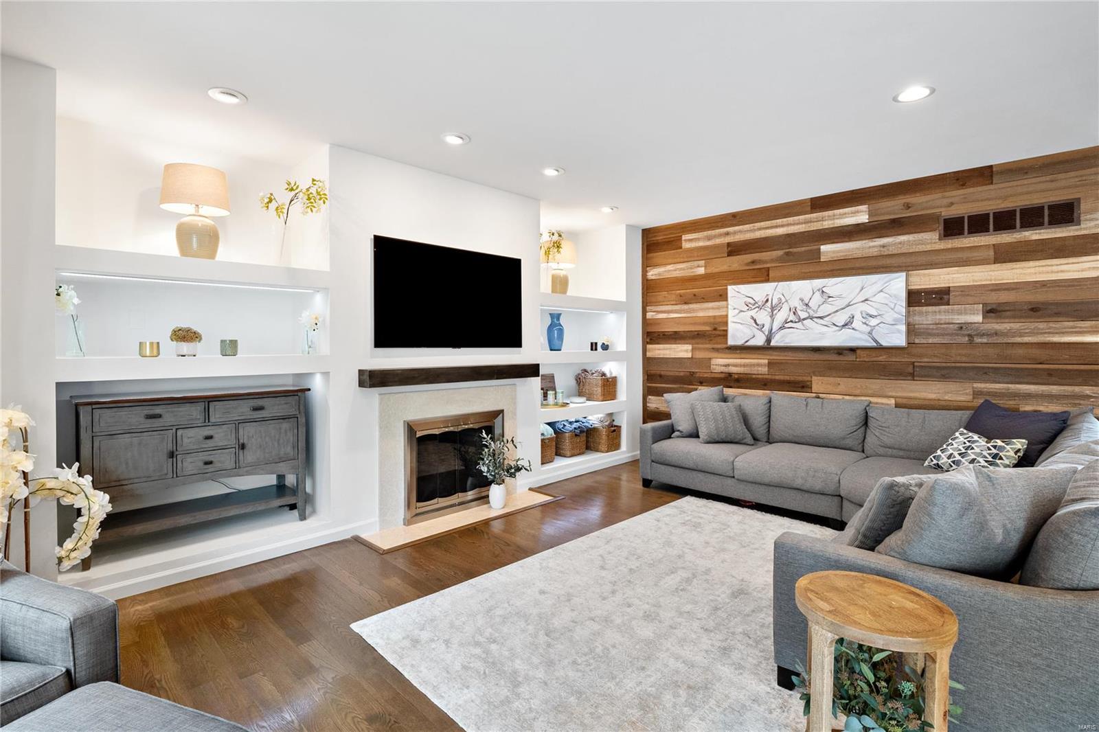 Manors Of Town & Country Bristol Manor - Residential