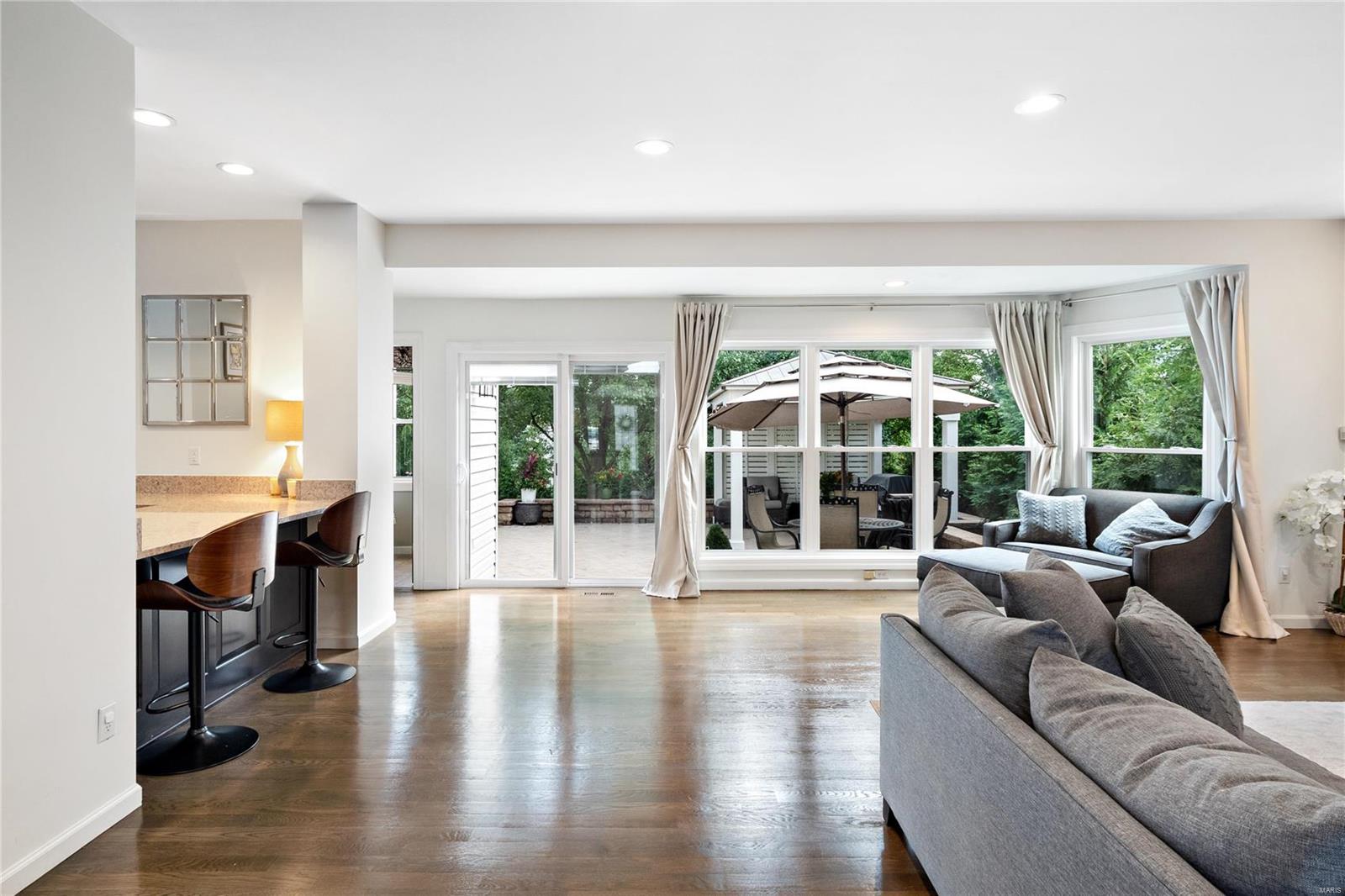 Manors Of Town & Country Bristol Manor - Residential