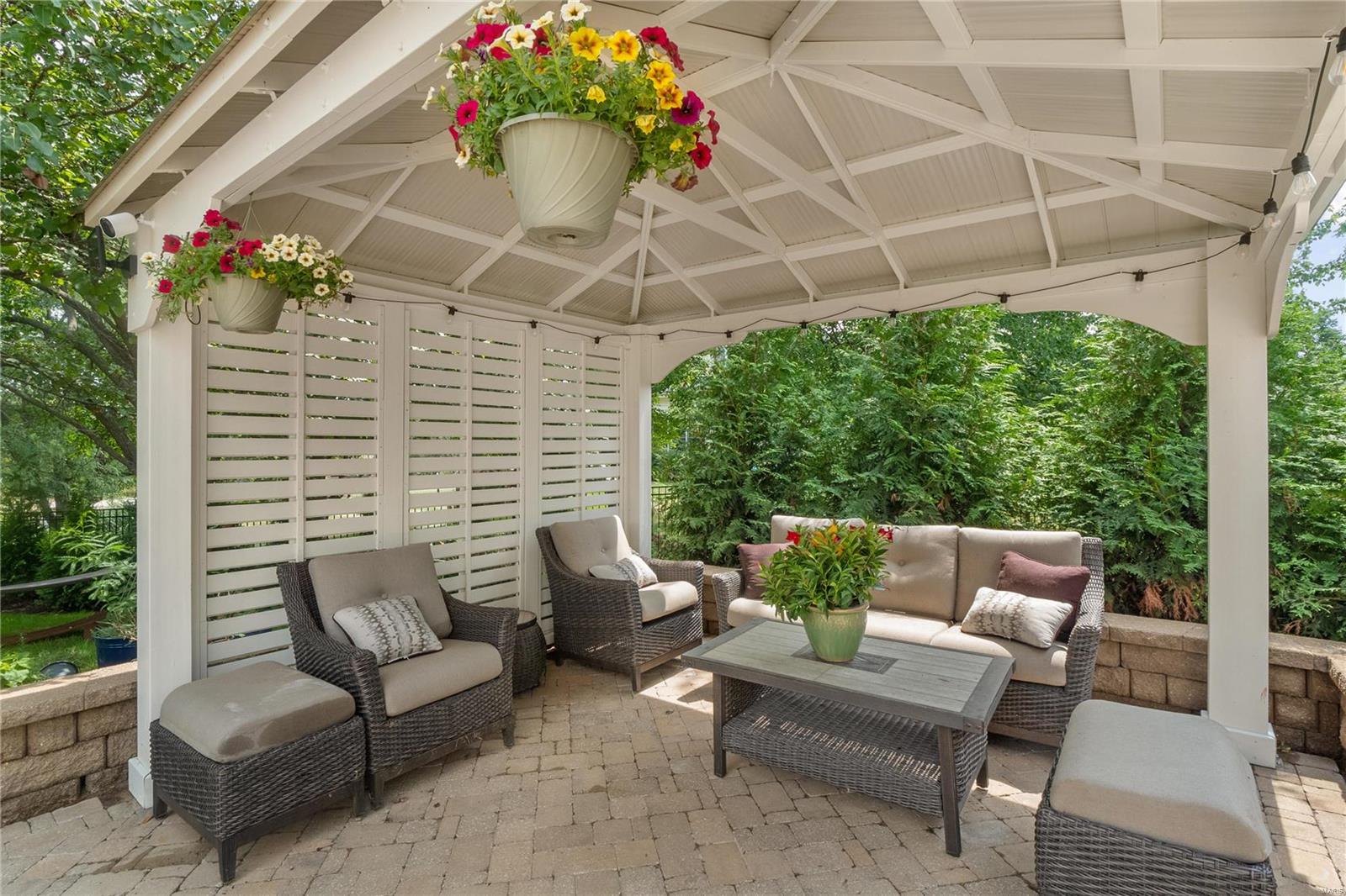 Manors Of Town & Country Bristol Manor - Residential