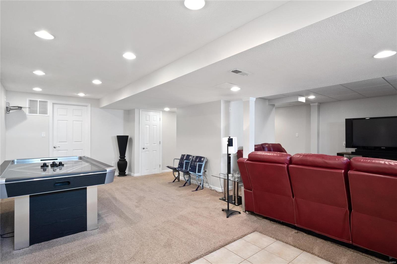 Vlgs At Walden Pond #1 - Residential