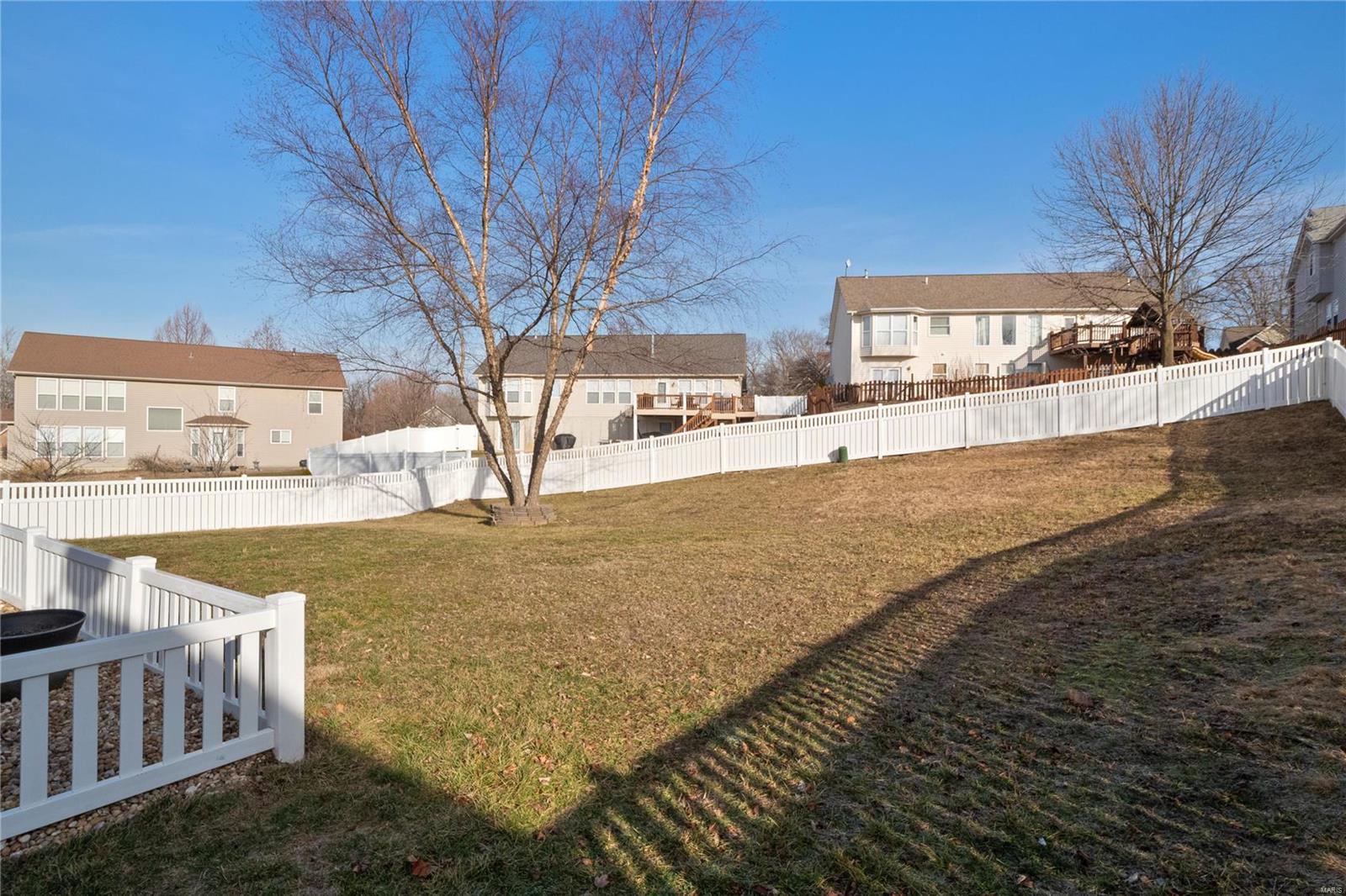 Vlgs At Walden Pond #1 - Residential