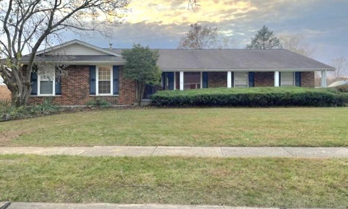 View Florissant, MO 63034 house