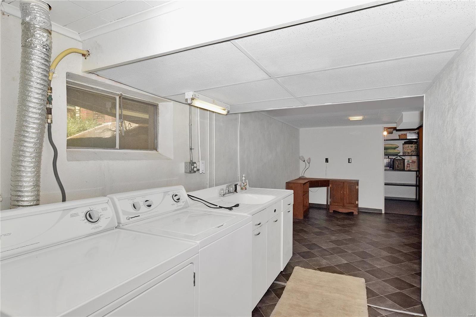 South Crestwood Gardens Add - Residential