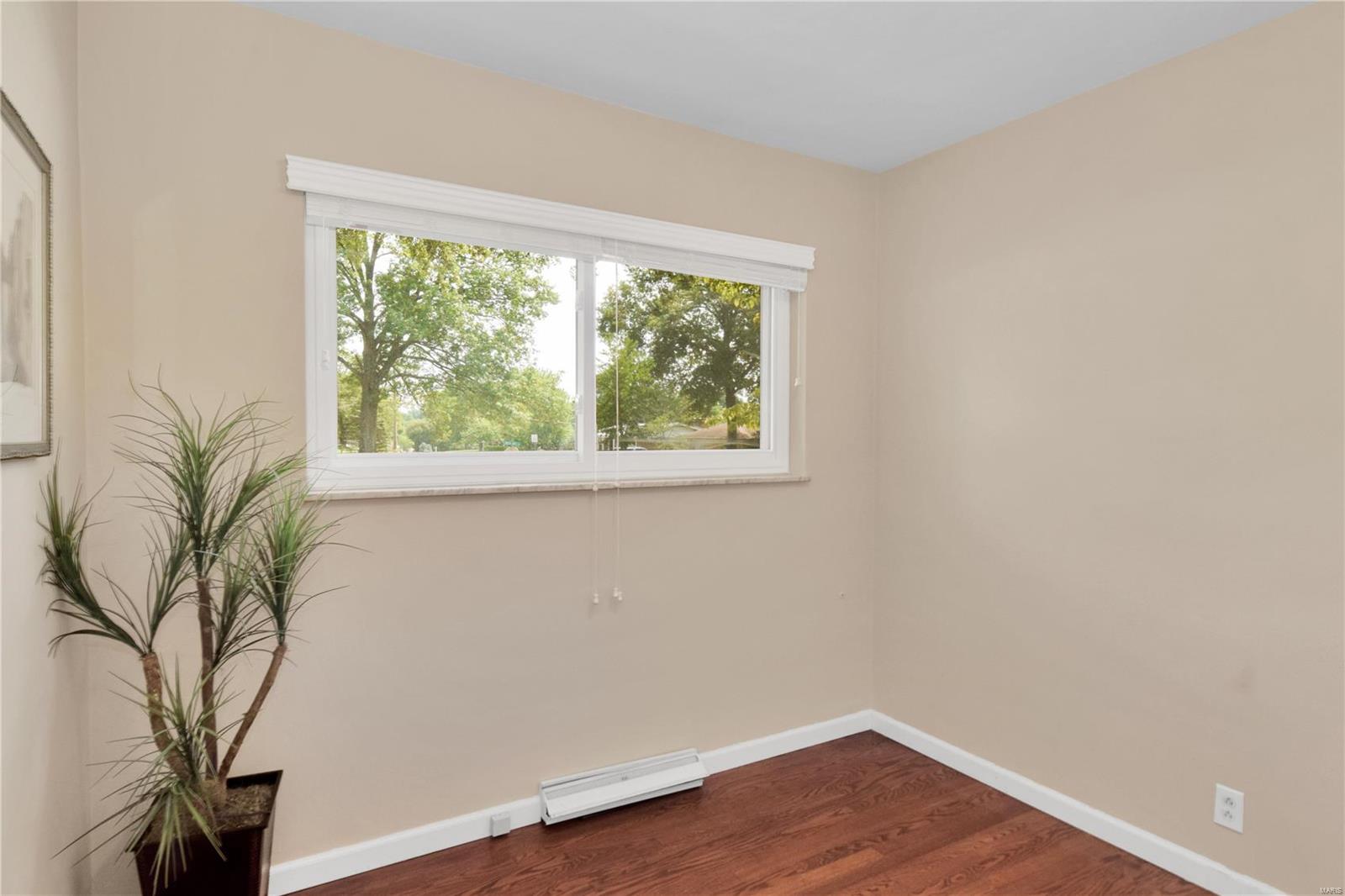 South Crestwood Gardens Add - Residential