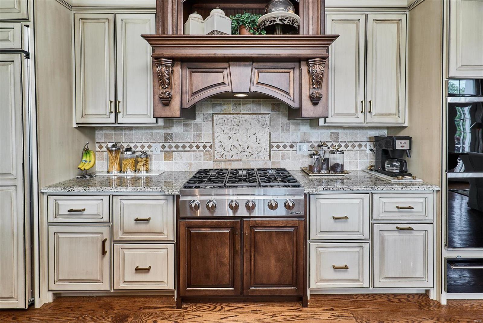 Ladue Meadows - Residential