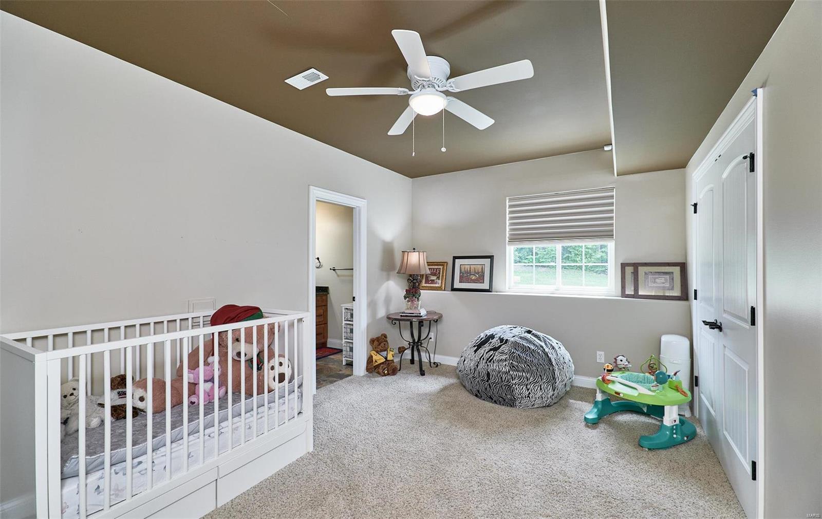 Ladue Meadows - Residential