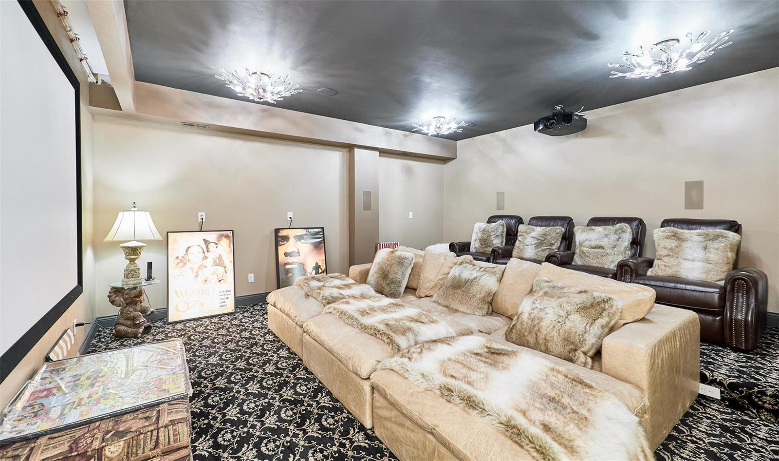 Ladue Meadows - Residential