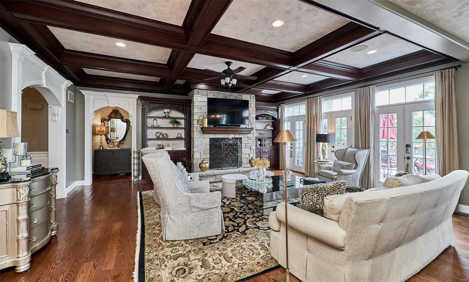 Ladue Meadows - Residential