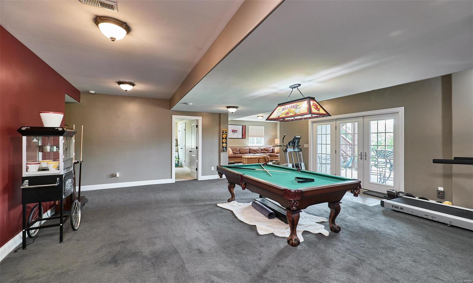 Ladue Meadows - Residential