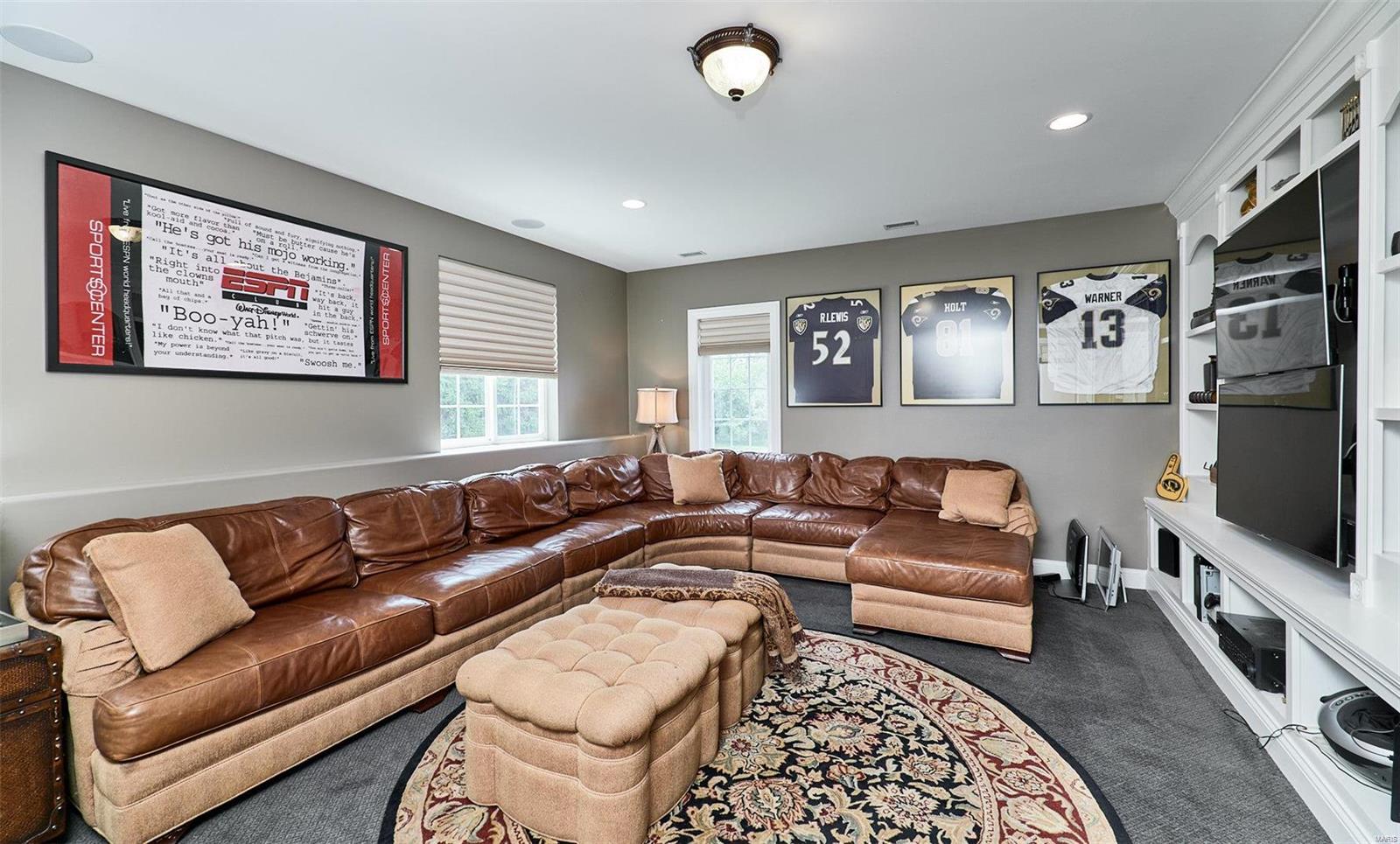 Ladue Meadows - Residential